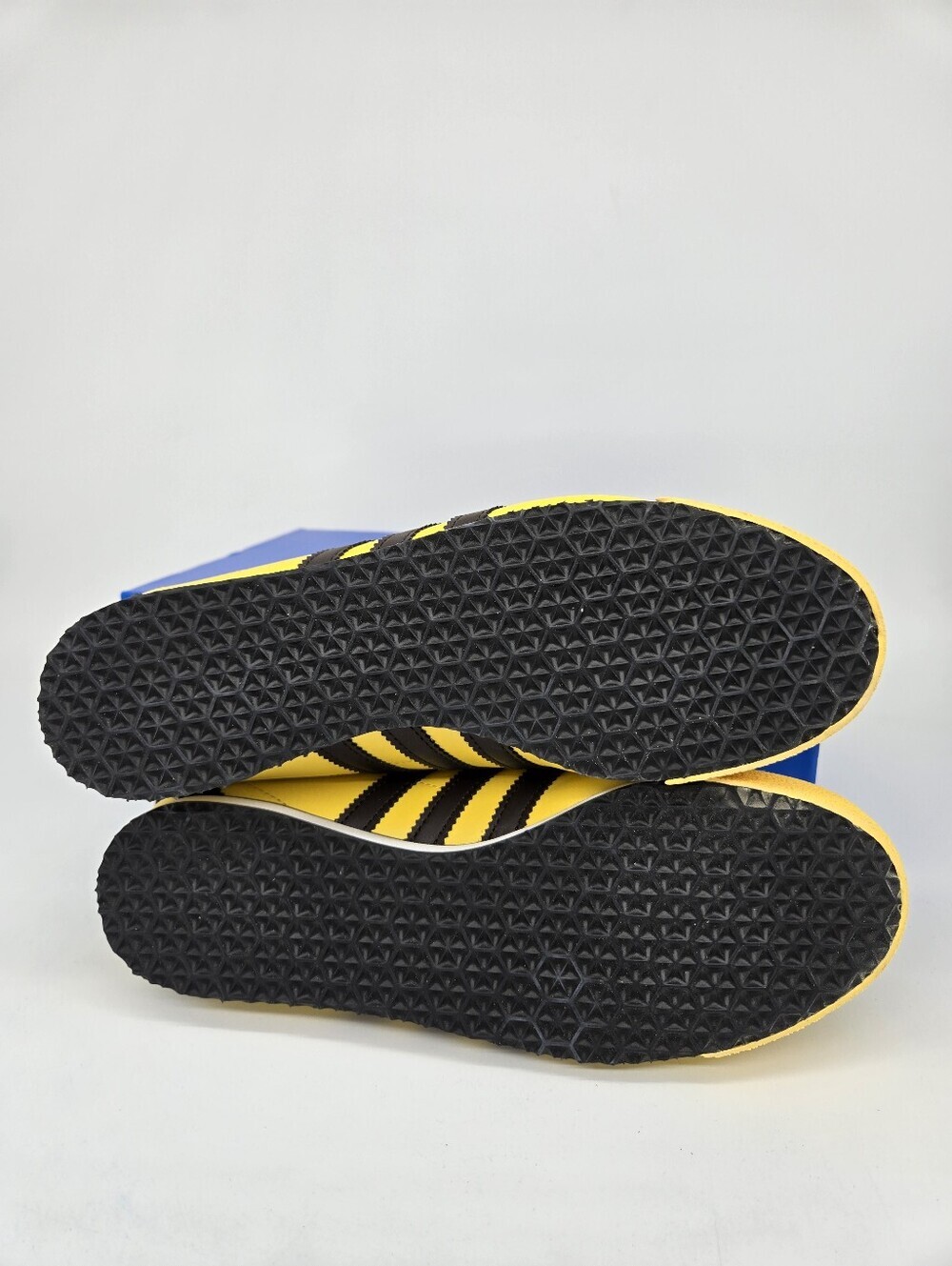 adidas Women's Italia 70s JQ9071 Spring Yellow Dark Brown Shoes Size 9 - Picture 7 of 8